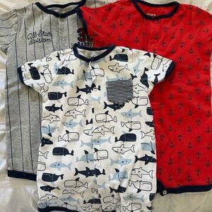 Set of 3 Carter’s Onesies Size 18 Months